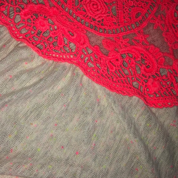 Moa Moa Shirt - Picture 4 of 5